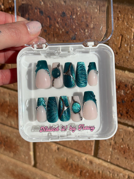 Size Medium (Cat Eye)