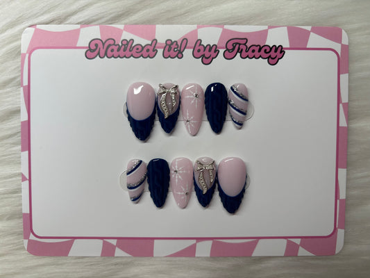 Christmas 06 - Size Medium